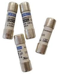 Fus - Ultra Rapide - Cylindrique - 10x38 mm - gR - 690VAC - 30A