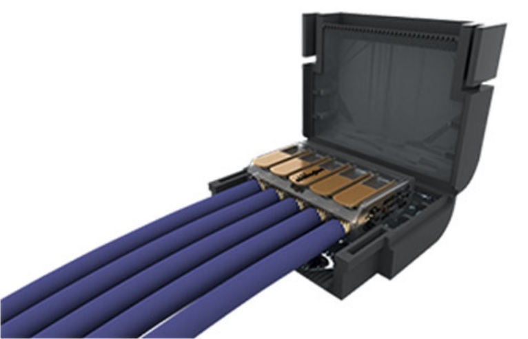 Mini boite de jonction extra-plate 0,6kV, 32A IPX8, avec gel isolant et borne à leviers. Blister de 1 boite 1 borne à 5 entrées 